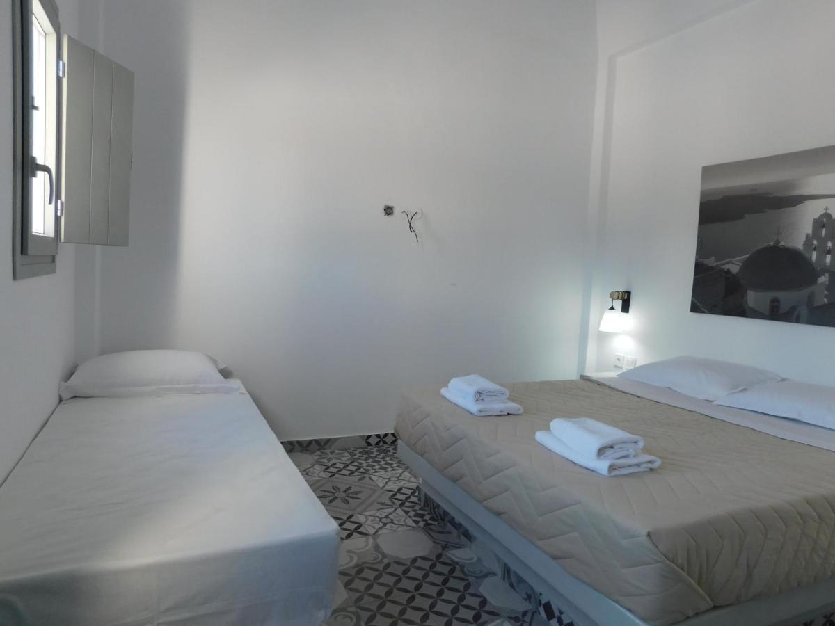 Fira Capital Rooms Exterior photo