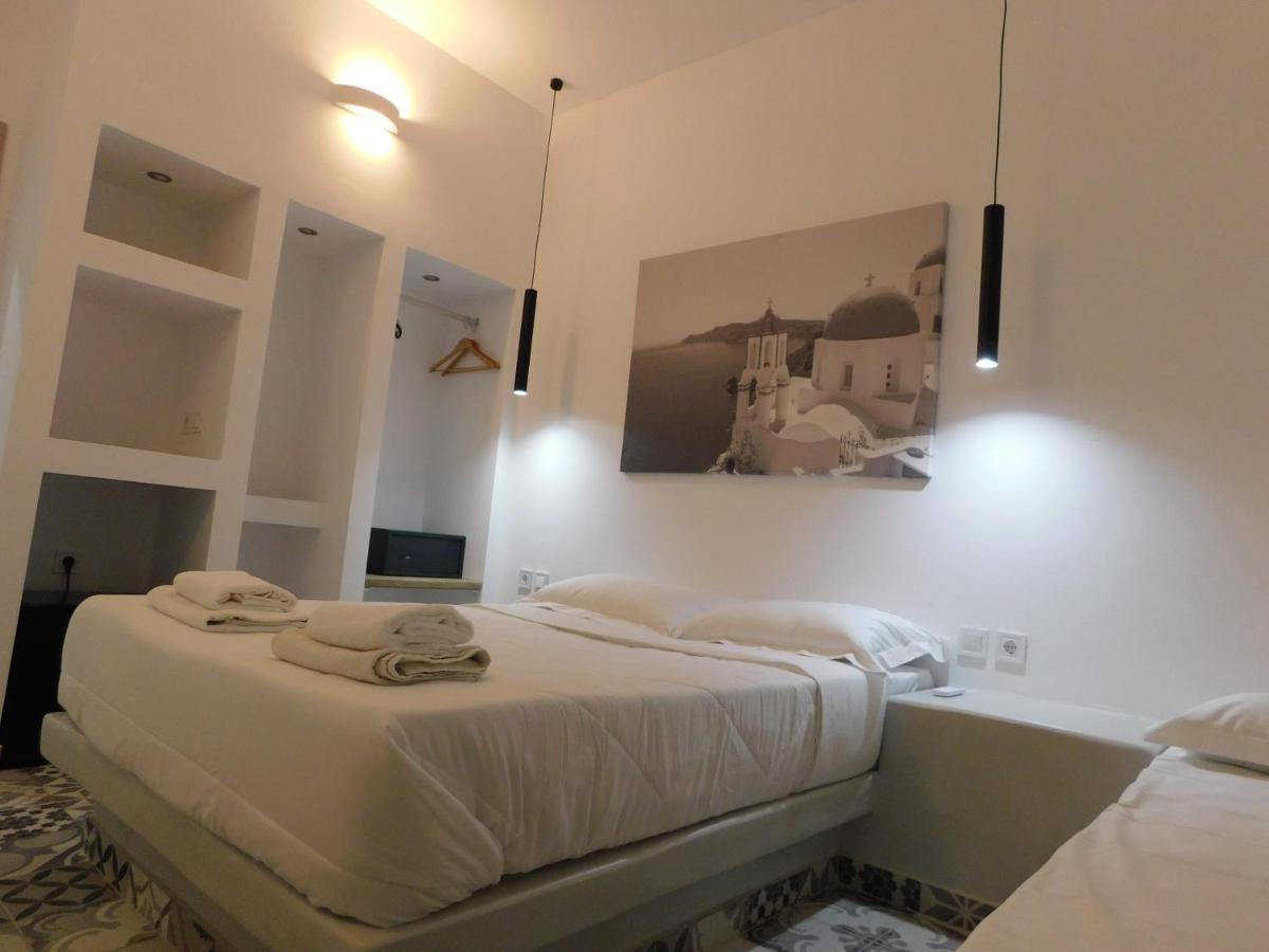 Fira Capital Rooms Exterior photo